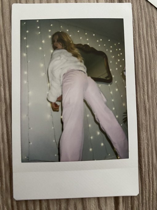 Back from Texas and boy I missed my perfect weather in LA 🖤😎 https://t.co/aNTTiHBfR9