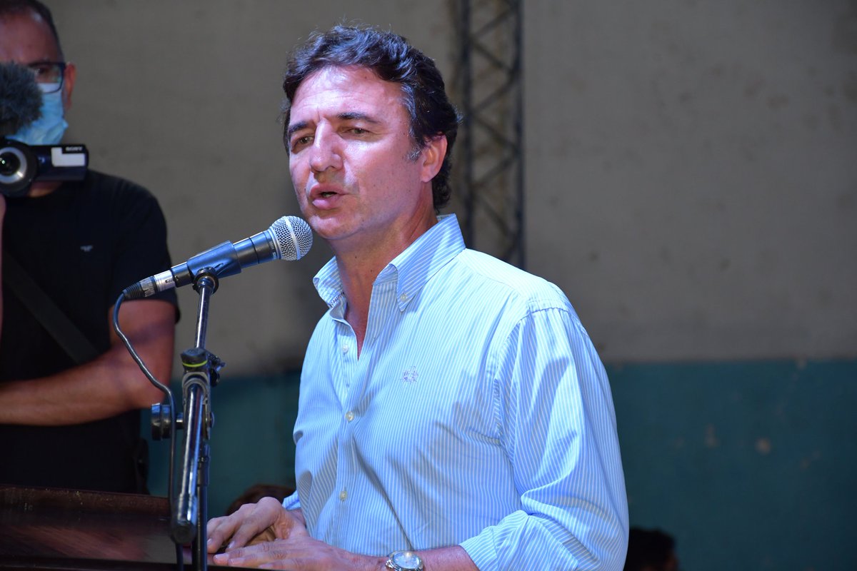 Roberto Sanchez (@rsanchezok) on Twitter photo Acompañando al intendente de Concepción, #AlejandroMolinuevo en el informe de su primer año de gestión. #JuntosEsMejor
<a href="/SsebastianMurga/">Sebastián Murga</a>
<a href="/SilviaEdePerez/">Silvia Elías de Pérez</a>
<a href="/pauloternavasio/">Paulo Ternavasio</a> Acompañando al intendente de Concepción, #AlejandroMolinuevo en el informe de su primer año de gestión. #JuntosEsMejor
<a href="/SsebastianMurga/">Sebastián Murga</a>
<a href="/SilviaEdePerez/">Silvia Elías de Pérez</a>
<a href="/pauloternavasio/">Paulo Ternavasio</a>