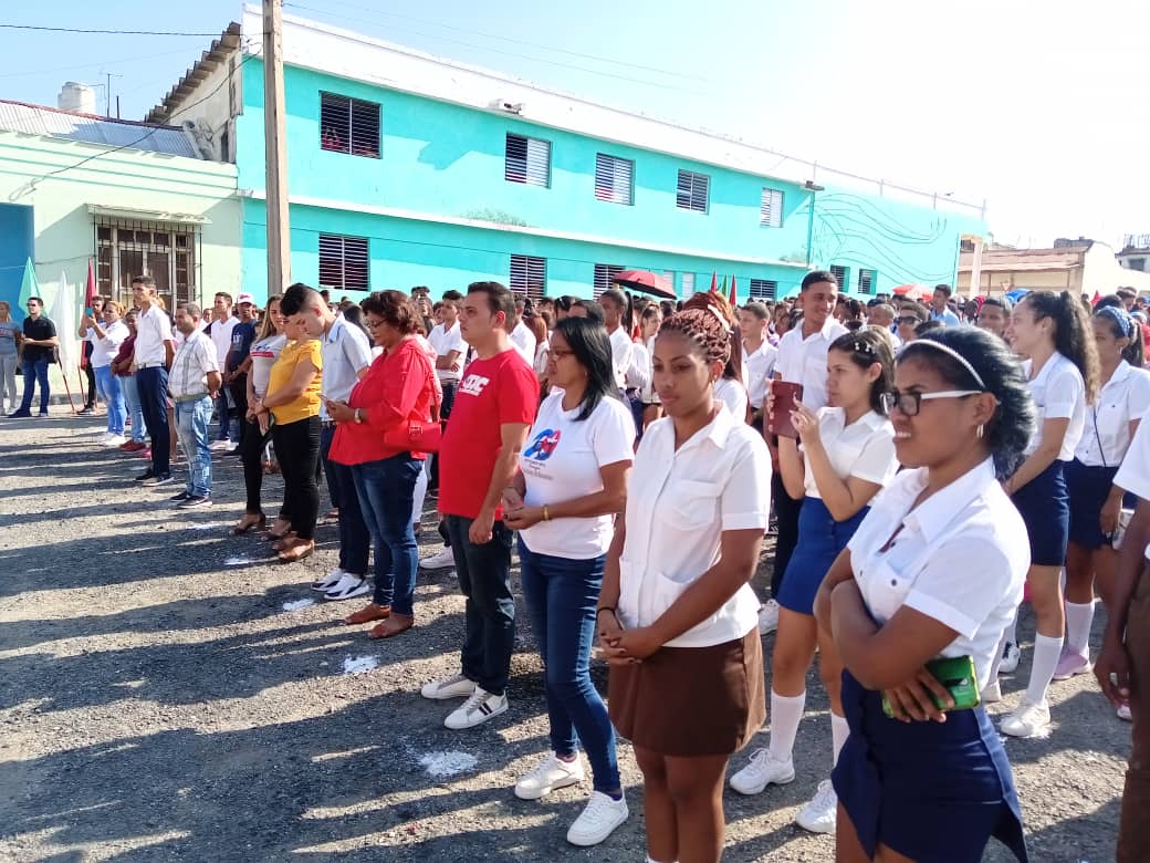 StgoUjc's tweet photo. Fueron reconocidos por su buen desempeño en la #FEEM , los siguientes Municipios.
🎀_Songo la Maya y II Frente.
🏆_Palma Soriano con un Reconocimiento Especial.
#52FEEM, #AquiConCuba, #ResistirConCreatividad. https://t.co/Yggf5CeGzw