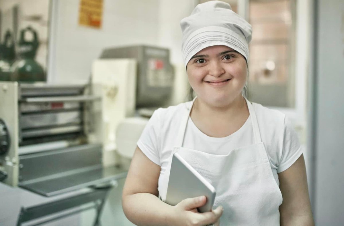 To conclude my ambassadorship, remember that: Hiring talent with a #disability is both a #retention and employment strategy - workers with disabilities have higher-than-average retention rates and company loyalty <a href="/HireAbilityNow/">Discover Ability Network (DAN)</a> <a href="/UofGHstudents/">UofGH Students</a>