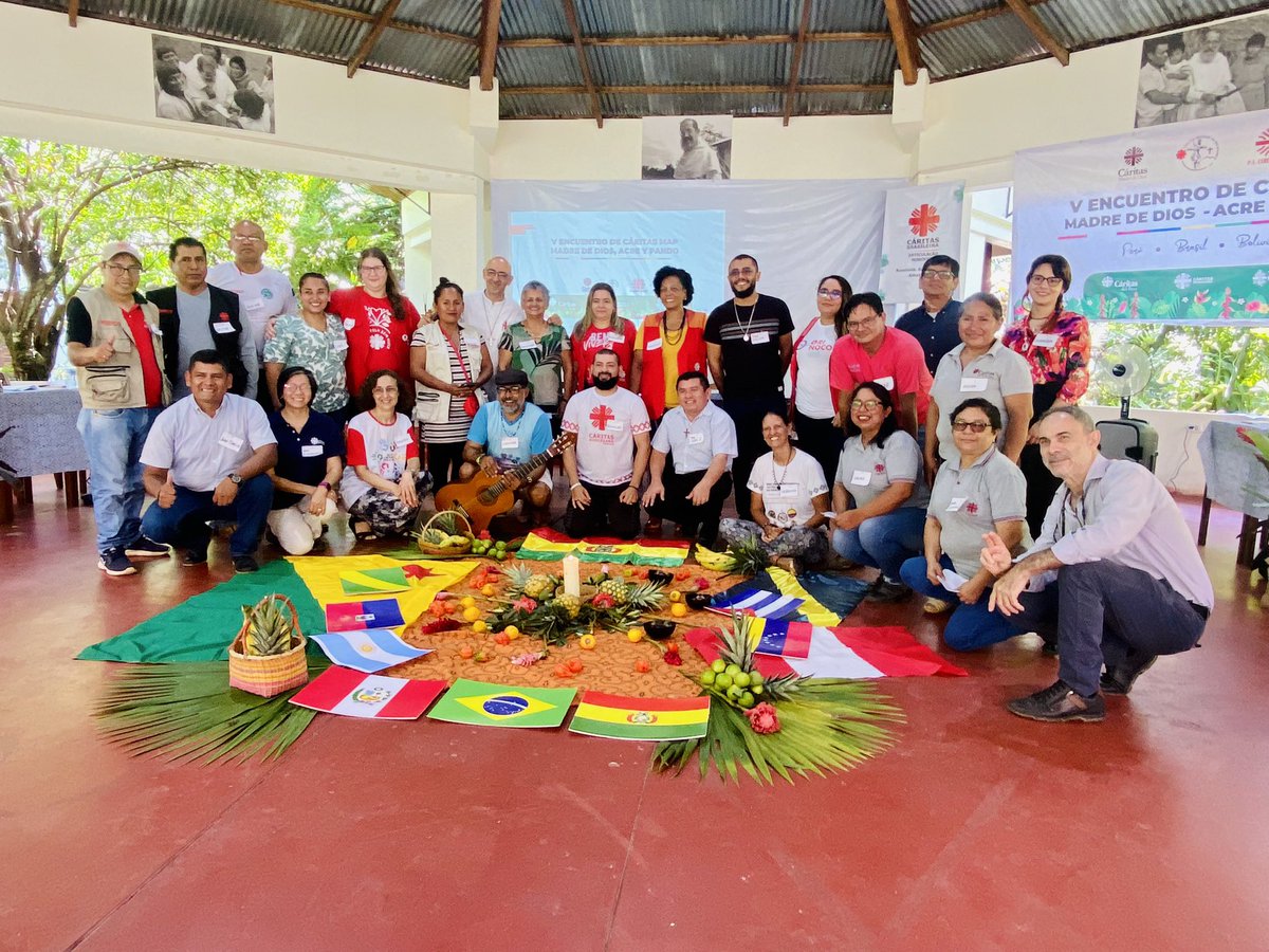 Cáritas Madre de Dios tweet media