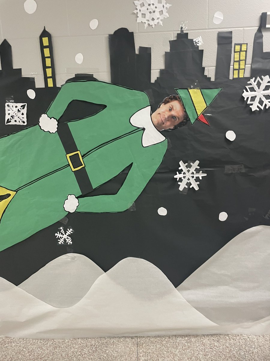 MsClarkeTx's tweet photo. Thank you @THS_Tigers for letting us walk your holiday halls! Your hallway decorations were amazing!! Merry Christmas and Happy Holidays! https://t.co/Gd9f6cW6Jk