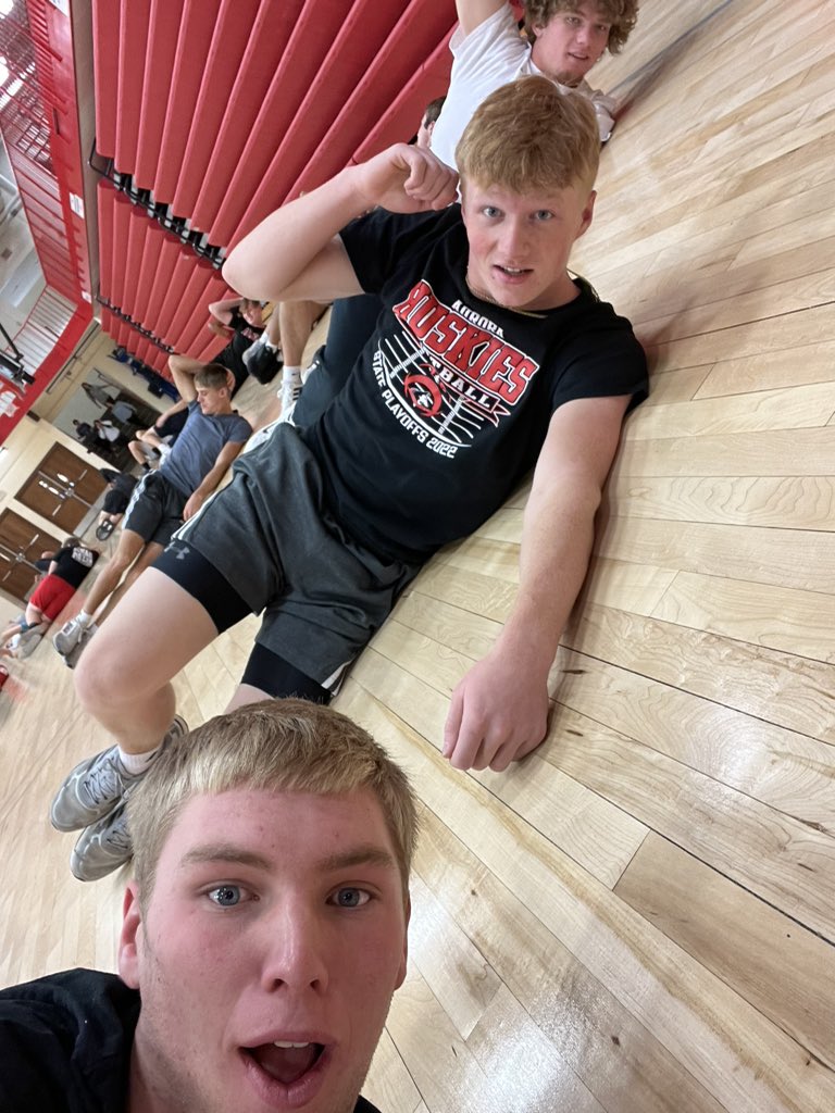 Cole Carraher (@carraherco) on Twitter photo Thanks Wade. Lesson learned. Never place your phone on the floor and turn your back to it on abs Tuesday…<a href="/BrittonKemlingg/">Britton Kemling</a> <a href="/DrewKnust021/">Drew Knust</a> <a href="/CoachAshby2/">Cole Ashby</a> Thanks Wade. Lesson learned. Never place your phone on the floor and turn your back to it on abs Tuesday…<a href="/BrittonKemlingg/">Britton Kemling</a> <a href="/DrewKnust021/">Drew Knust</a> <a href="/CoachAshby2/">Cole Ashby</a>