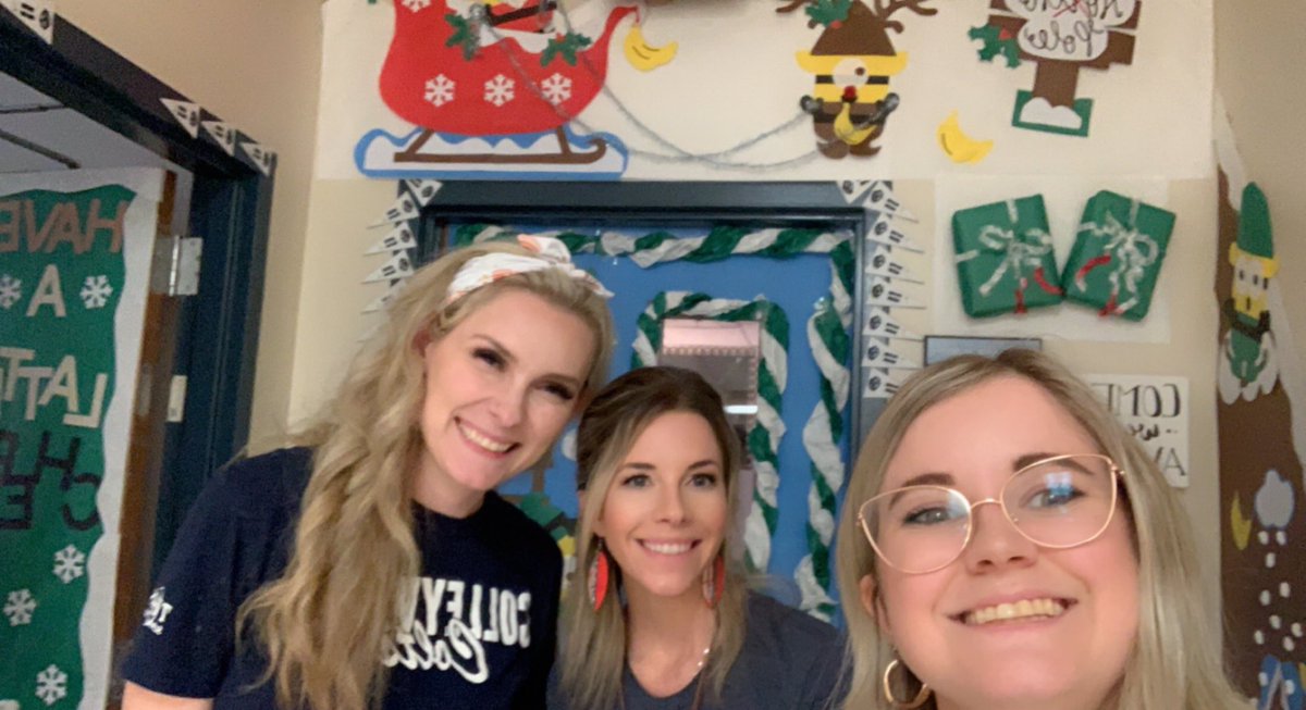 fitzteaches's tweet photo. @CmsColts @ColleyvillePD WICOR Wars, Minions, and 7th grade ELA 💙 #wearegcisd #wicorwars https://t.co/M0FyP34oNQ