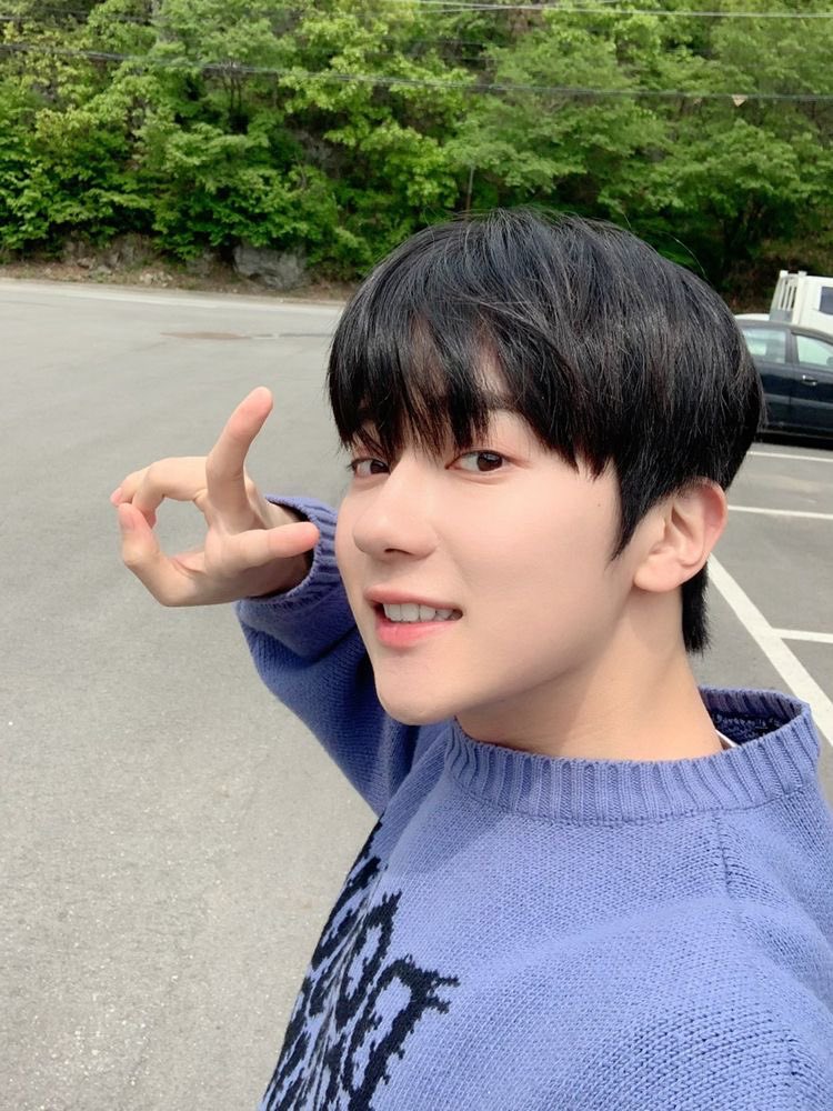 leewonie8's tweet photo. #YechanAppreciationDay #ProtectYechan https://t.co/UYyy2aCoP7