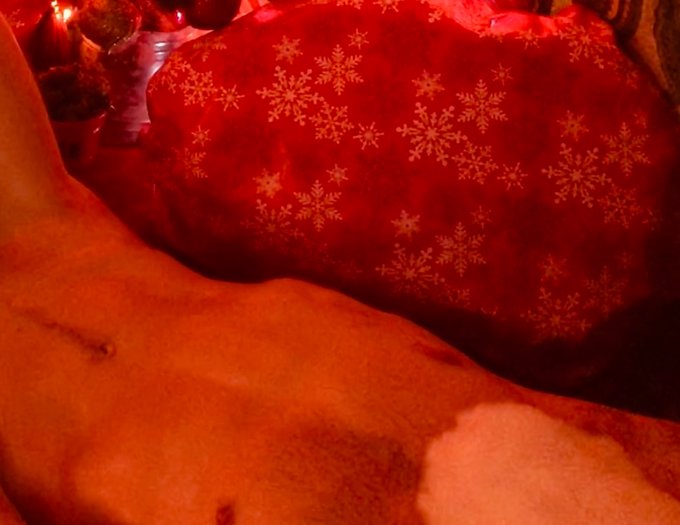 Check out my new Sexy Santa Video! 🔥🔥🔥  https://t.co/CHBjAdhOcC https://t.co/hZCpgAcDsm