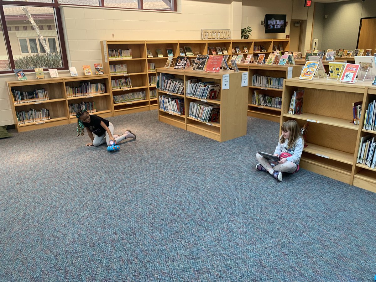 MrsO_TCE's tweet photo. Today we explored coding using robots in the library. Thanks to @librarytce for organizing this engaging exploration! #HourOfCode #TCECardinals https://t.co/0PuqeTj6ds