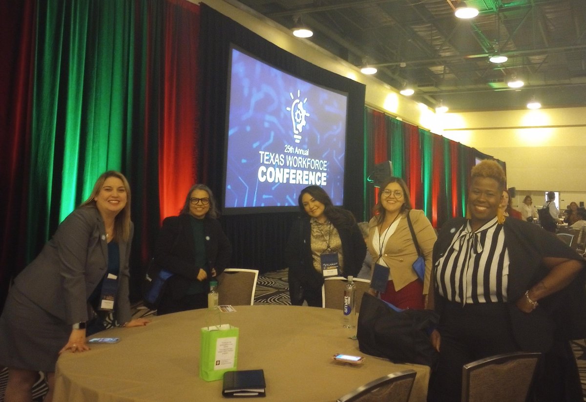 GrantAssociates's tweet photo. We had an inspiring few days at the #TXWorkforceConference w/ important discussions around #apprenticeships & career pathways, meaningful partnerships w/ community colleges, & even a quick break for a visit from a VIP guest speaker ๐
#TXWorks #WkDev @TXWorkforce https://t.co/JOuFadYjTQ