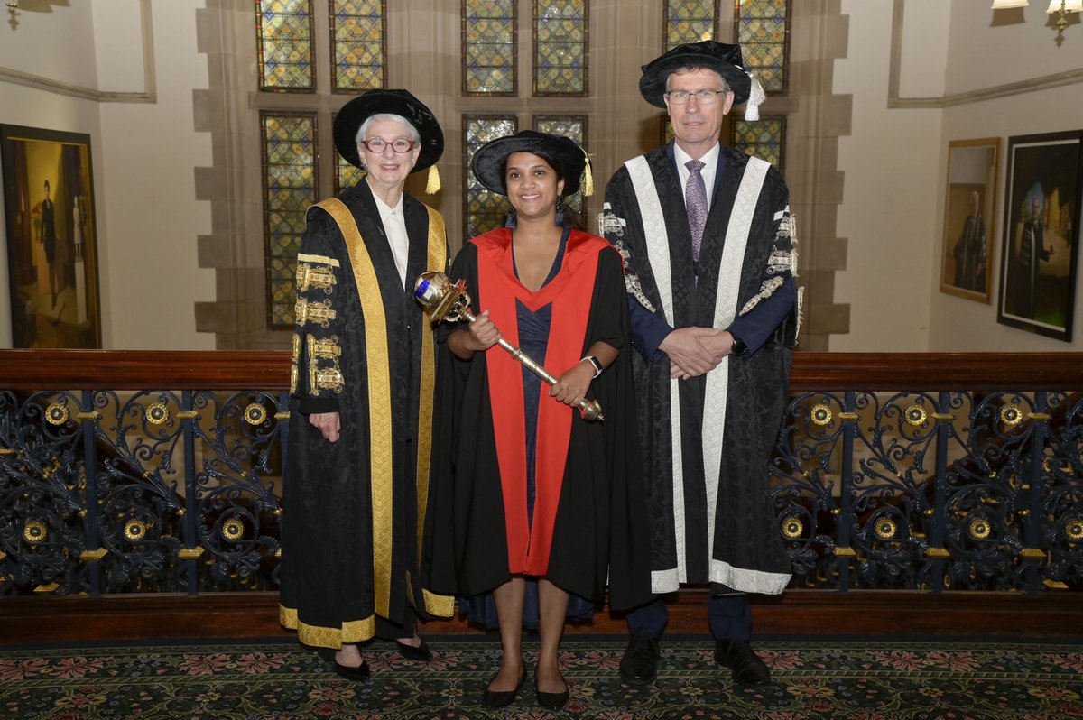 ruchran's tweet photo. Throwback# Graduation 2022👩‍🎓 🍷 mace bearer#UoA https://t.co/RY6b3x05YL