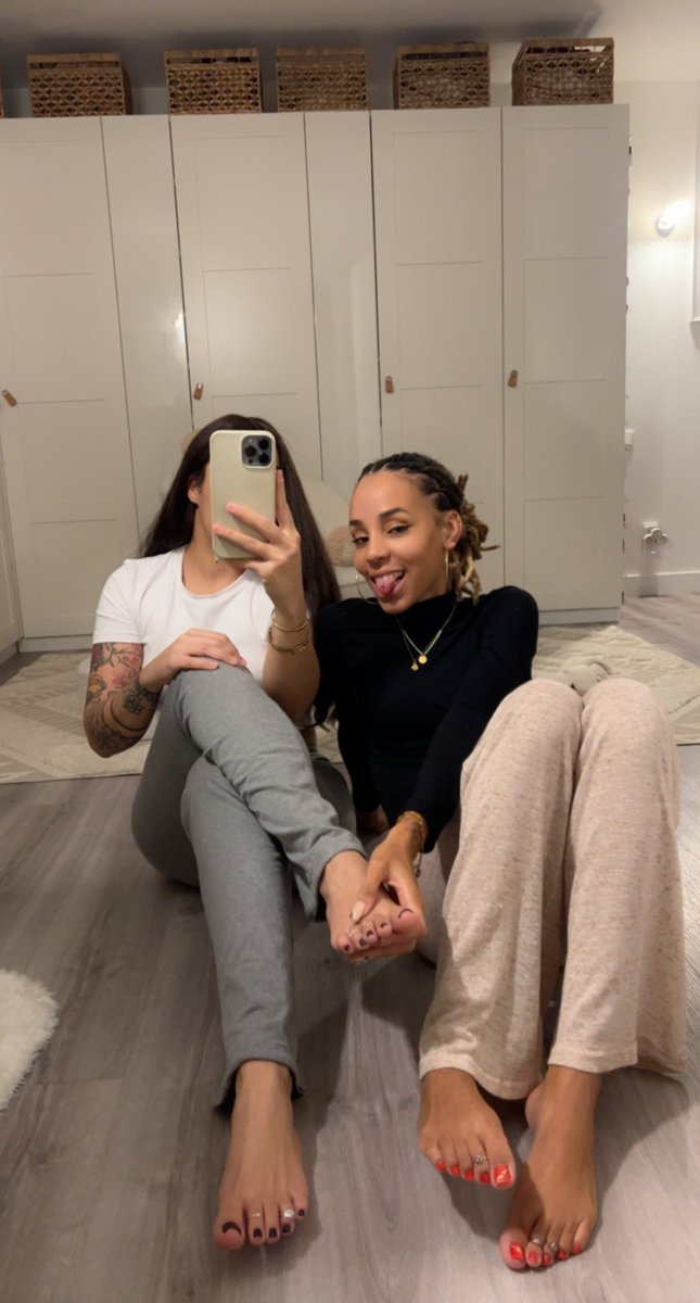 Mariefrenchfeetgirl on Twitter "hey hey ️feetofthesun1"