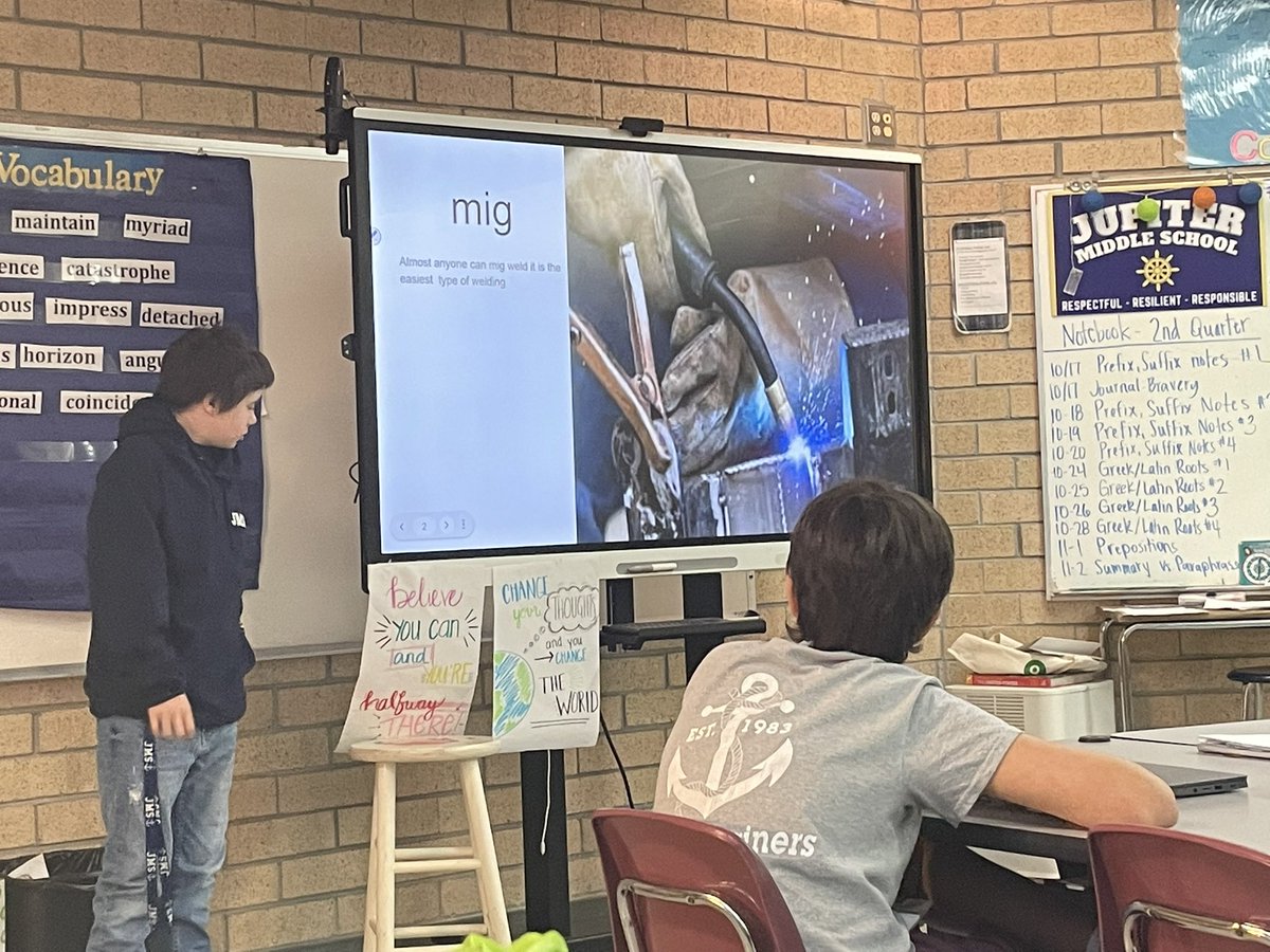 Streinsclass's tweet photo. New project: 5 minute teacher! Sts can volunteer to teach on topic of their choice during AR (study hall) time. Earn extra credit, practice pub speaking, and show knowledge outside of core content @Jupmiddle @ParticipateLrng #inclusion #thinkoutsidetheclassroom https://t.co/0lg87zbefh