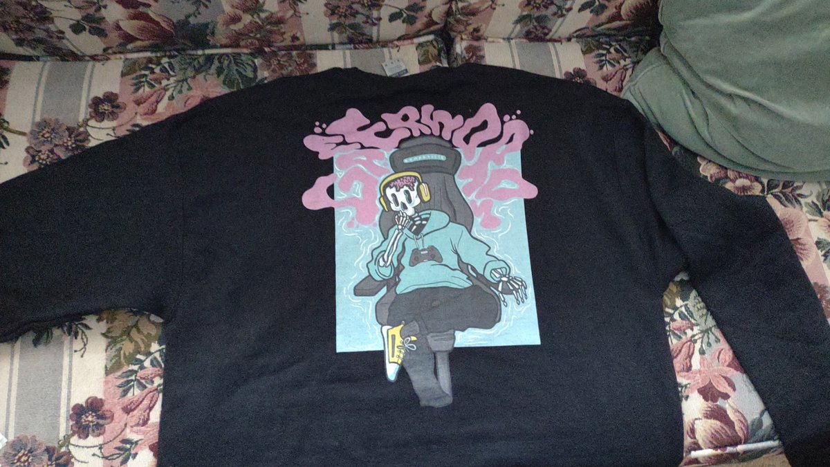 IvanInterrupted's tweet image. Got more of @oompaville &apos;s merch, I love the design of this so much.