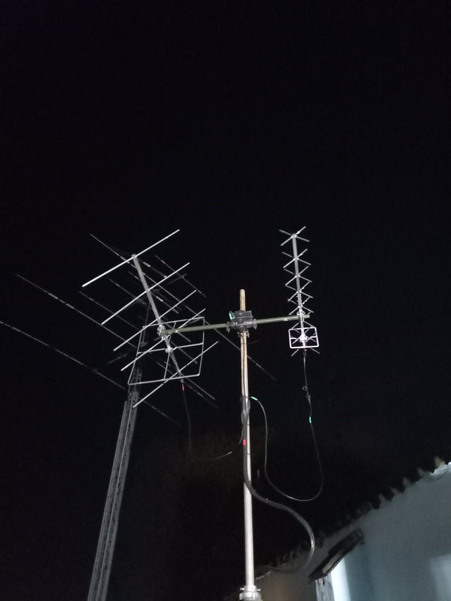 M0GIW's tweet photo. At #FinningleyARS we have been slowly building a #sat station, first #wxsat images this evening. More to do. #amsat #hamr @AmsatUK https://t.co/cPH3QsD7P5