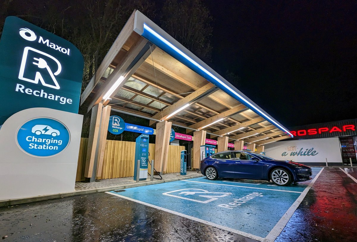 Jonny Campbell tweet media