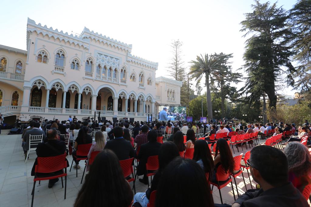 Core_Valparaiso's tweet photo. Presidenta de Comisión de Desarrollo Regional del CORE Valparaíso, María Victoria Rodríguez, se refiere a la elaboración de la nueva Estrategia Regional de Desarrollo de la Región de Valparaíso. Transmisión en vivo en https://t.co/jSAFsIliZr 
@GOREValparaiso https://t.co/9C23vSAO7C