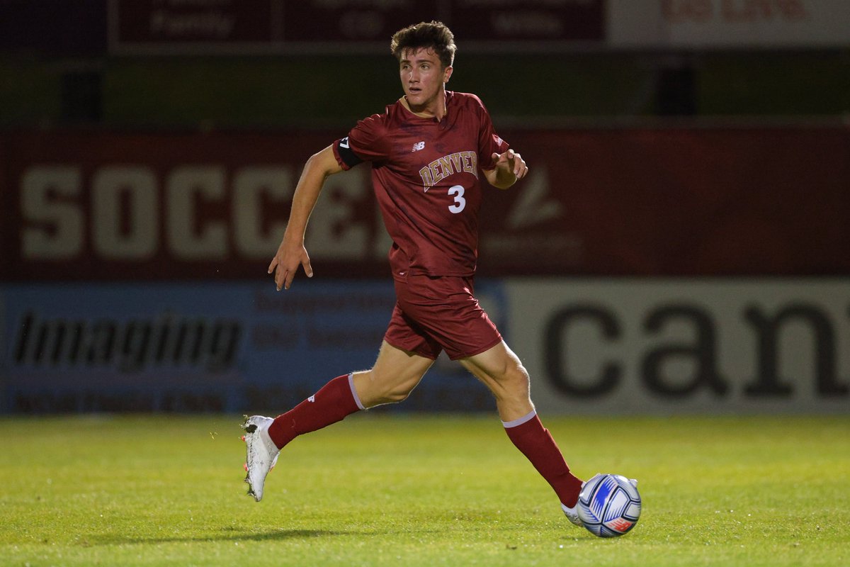 TheSummitLeague's tweet photo. Congrats are in order for @DU_MSoccer's Isaac Nehme, Trevor Wright and Ronan Wynne, along with @ORUMSoccer's Felipe D'Agostini on earning @UnitedCoaches All-West Region First Team Honors 😎

#ReachTheSummit x #SummitMSOC https://t.co/VYiiJ1Z5rb