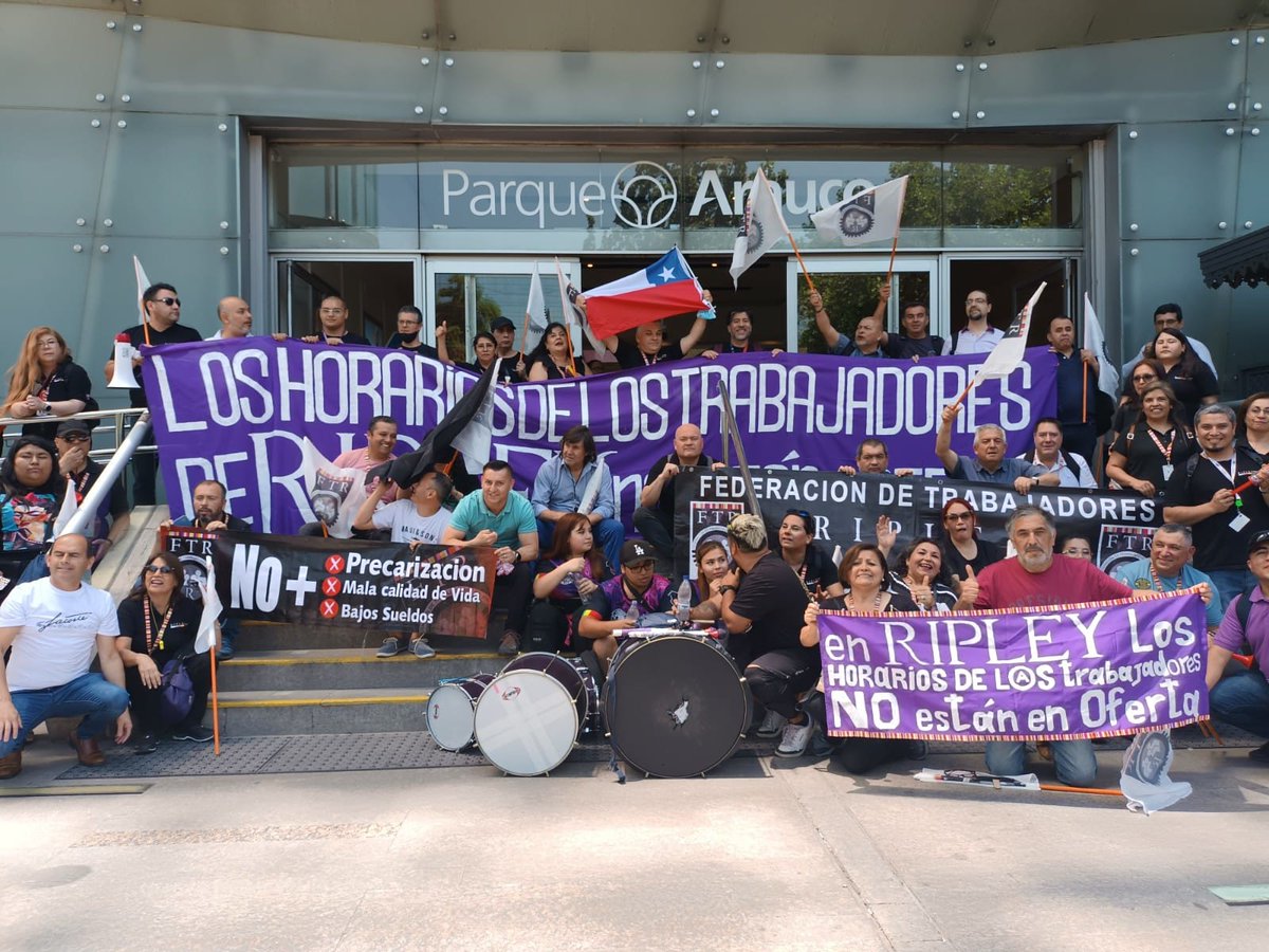 FTR2021's tweet photo. Las Federaciones: FEHR, FESER, FTR Y EL SINDICATO N°1 ECCSA, que representamos aproximadamente  5MIL TRABAJADORES, nos hemos unido en un evento inedito, para manifestar nuestro descontento..... https://t.co/66gBeHW5Uq
