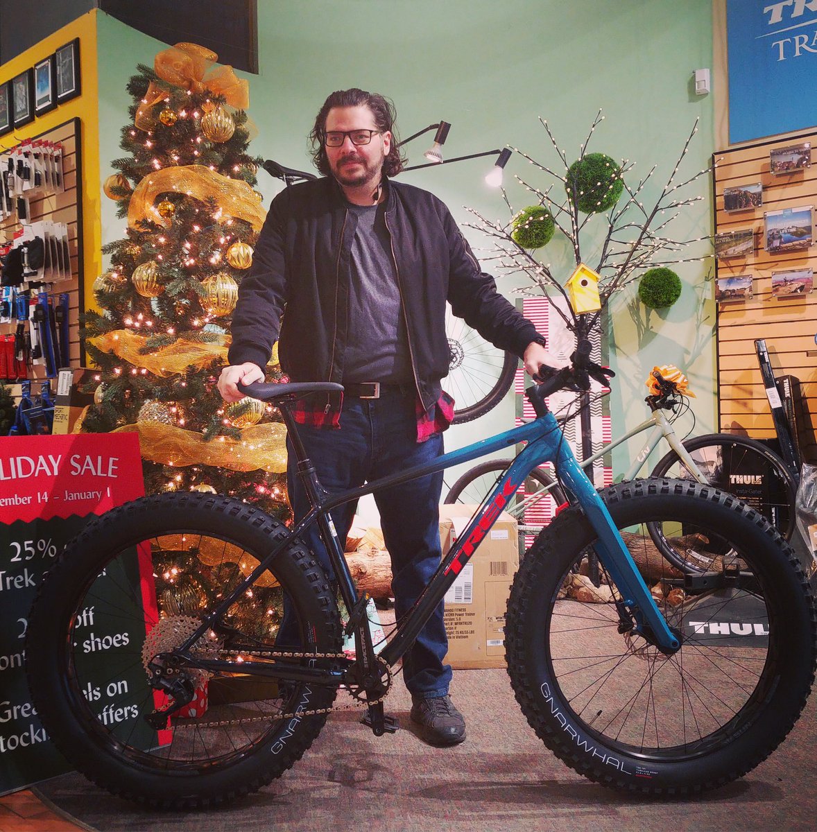 ZiggysCycleKW's tweet photo. Ready to ride this winter βοΈ
Fat bikes make it so much more fun π€©
#fatbikes #fatbikelife #fatbiking #trekbikes #trekfarley #newbikeday #newbikes #fatbike https://t.co/xGygpRnqYS