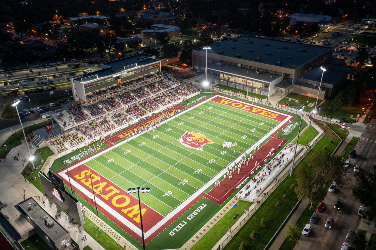 TravisBiery10's tweet photo. After a great talk with @coachjroy, I’m thankful to receive a D2 offer to Northern State! @jakeiery42 @CoachSchlichte https://t.co/qkMxfXRTPJ