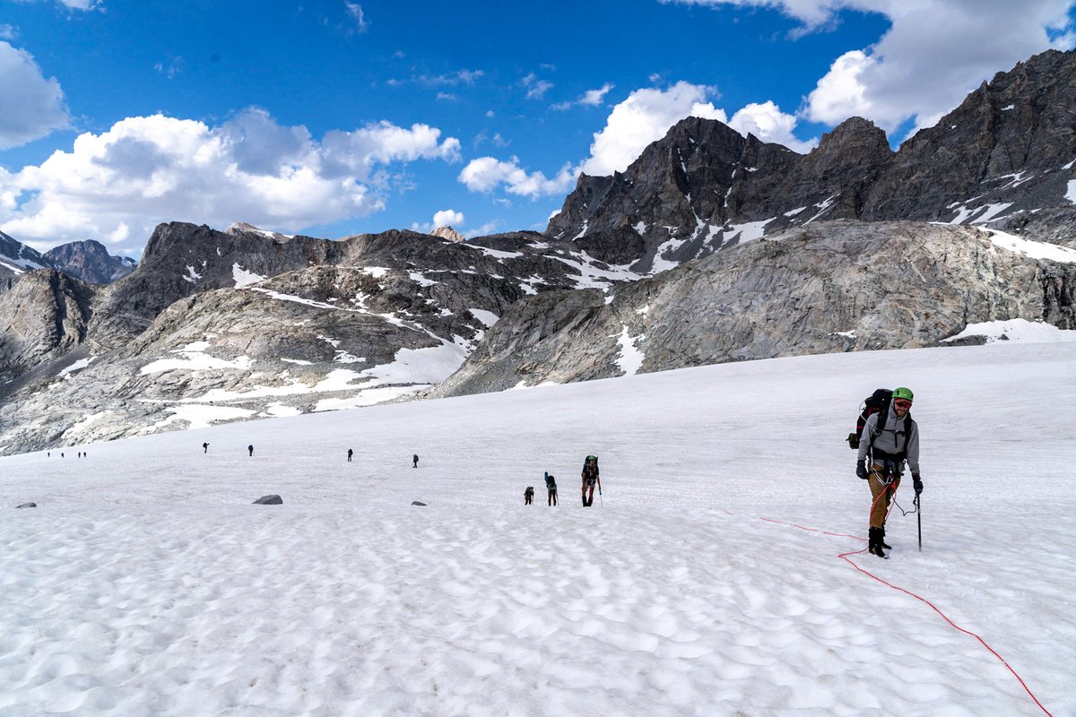 SROM_org's tweet photo. Summits are reached with team members! At the end of the year, we are climbing a sizeable financial summit and we want you to be a part of the team!  Would you financially donate to SROM to see lives changed through wilderness ministry?  You can give at https://t.co/cbmdoKFYba https://t.co/03sRHljrsO