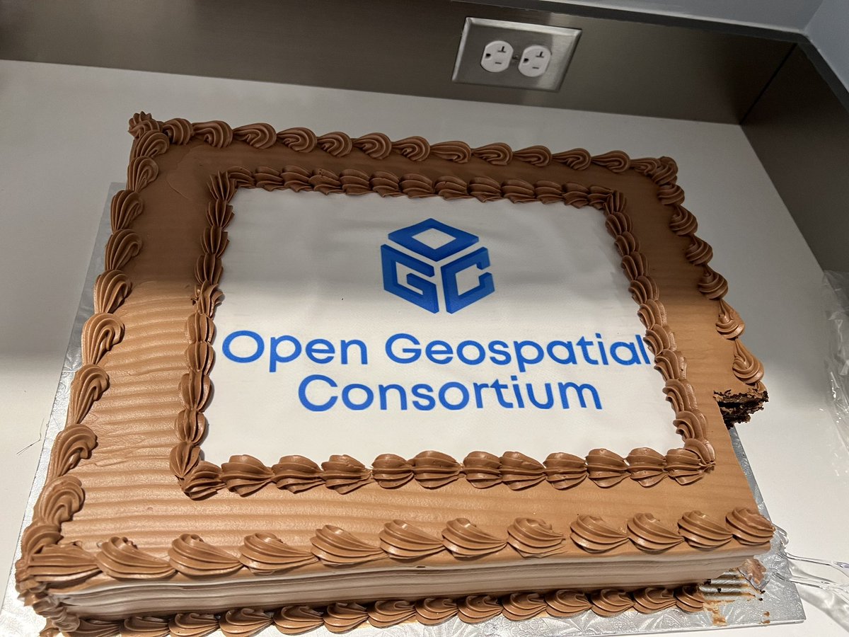 nadinesa's tweet photo. Just took a bite off the @opengeospatial cake at OGC Innovation Days :) ❤️❤️❤️ https://t.co/QnJTGCbh8W