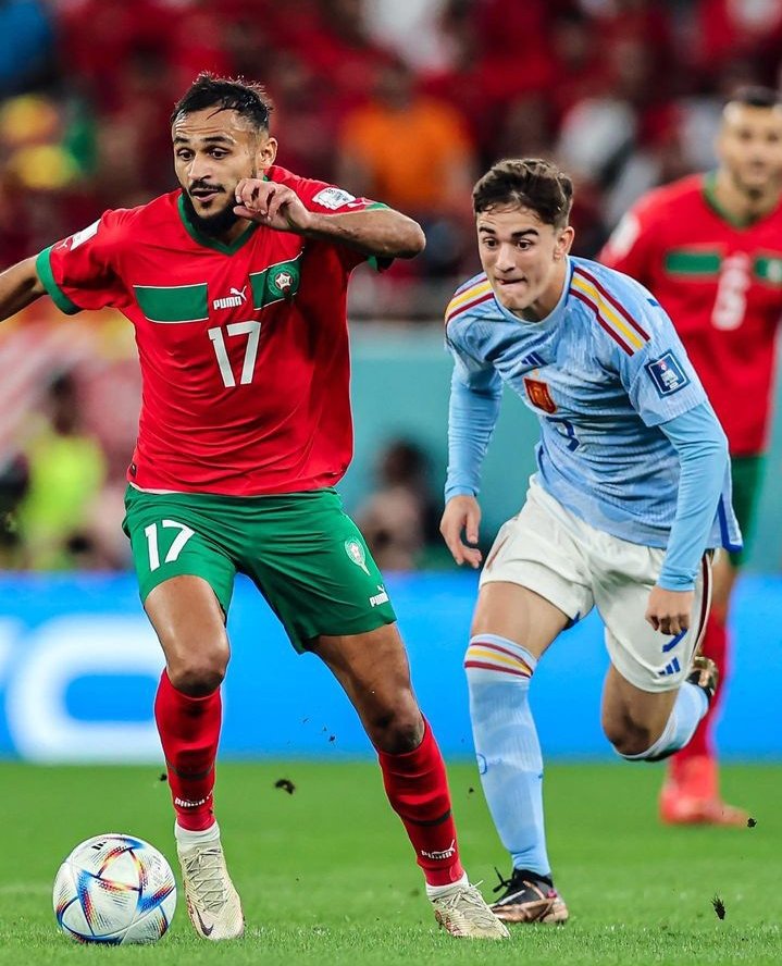 el único tío que le estaba echando pelotas y lo quita, de locoss luis enrique jashsjjsajaa