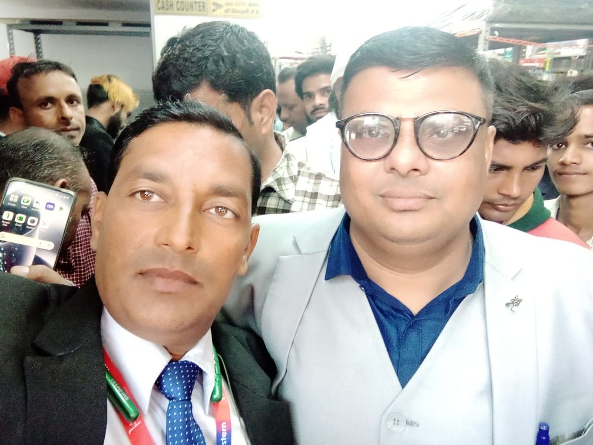 VireshKumarSi14's tweet photo. Highrich Online shoppe Grand Opening in Bareilly https://t.co/9iFO78cHhy