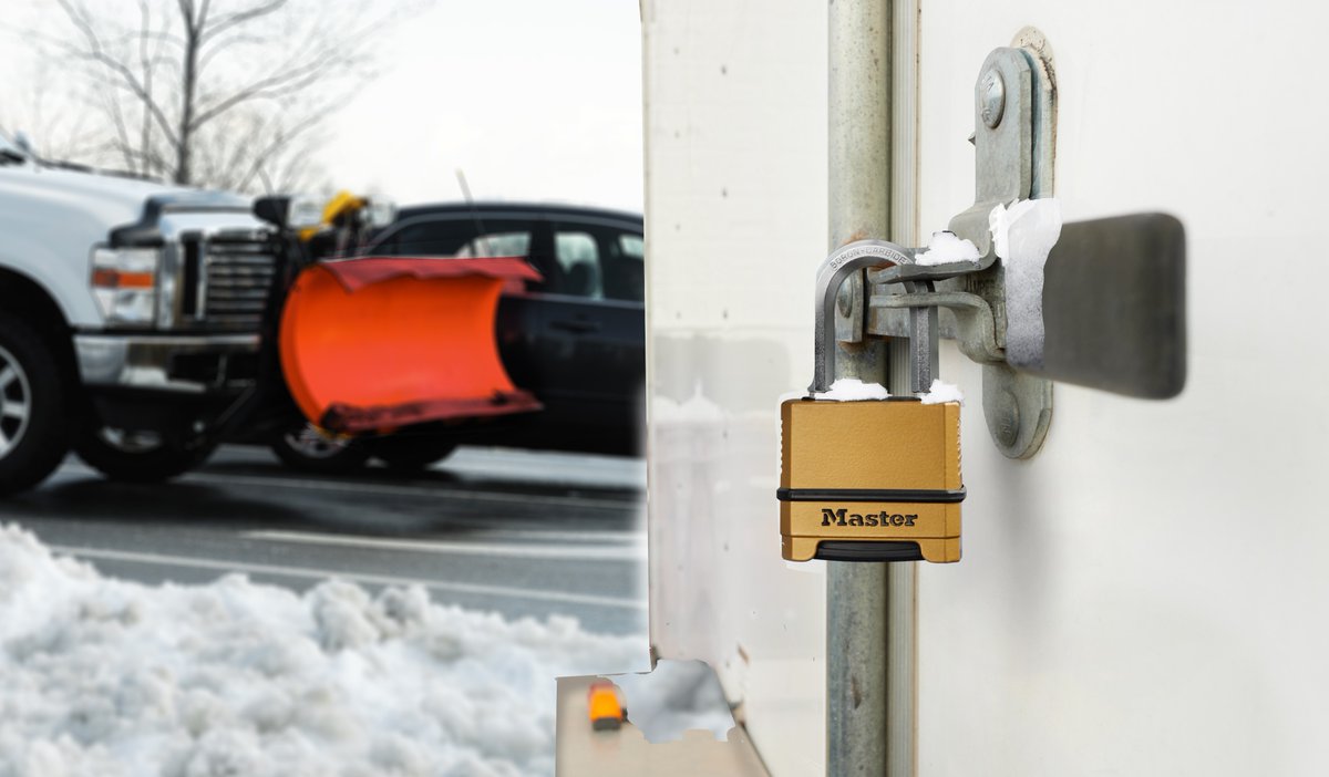 MasterLockUS's tweet image. Protect your outdoor storage &amp;amp; fences from Old Man Winter 🌬️ Winter temps are no match against the M175 thanks to its hinged dial cover &amp;amp; shackle seal which provides superior weather protection. 
Shop the M175 at:bit.ly/3VZSRjP
#MasterLock #CombinationLock