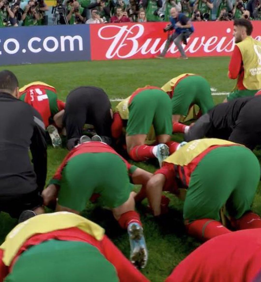 Muslim's tweet photo. Morocco advances to quarterfinals of the World Cup! 🇲🇦☝🏽 🏆 https://t.co/1PYKnv84x5