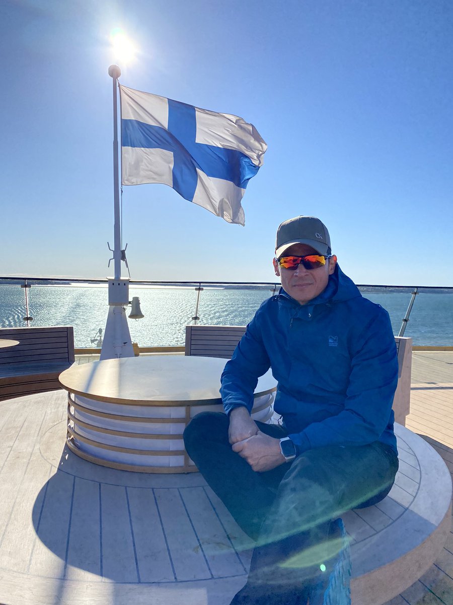 NilsonSantander's tweet photo. #itsenäisyyspäivä #Finland #IndependenceDay2022 🇫🇮🤍💙 https://t.co/TizBW4XHCt
