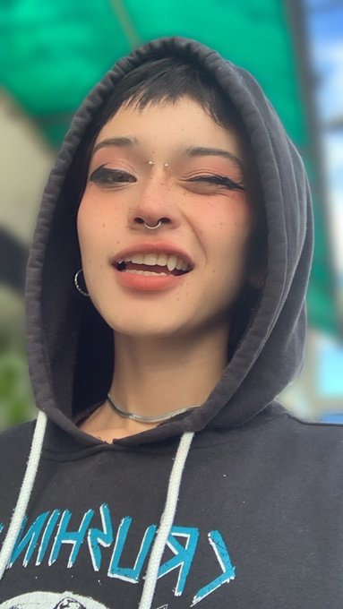 hiyaa https://t.co/9Ix2ZCg2ah