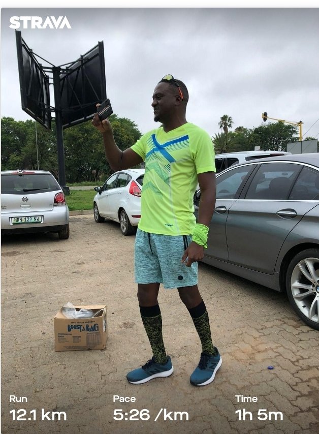NantapoCarlos's tweet photo. Day 6 of 12x12 Dezemba Running Challenge 
It's not Easy.
#MmabathoRunning
#MahikengRunning
#RunningWithTumiSole 
#FetchYourBody2022 
#RunBorisRun https://t.co/mOYmhX6vTf