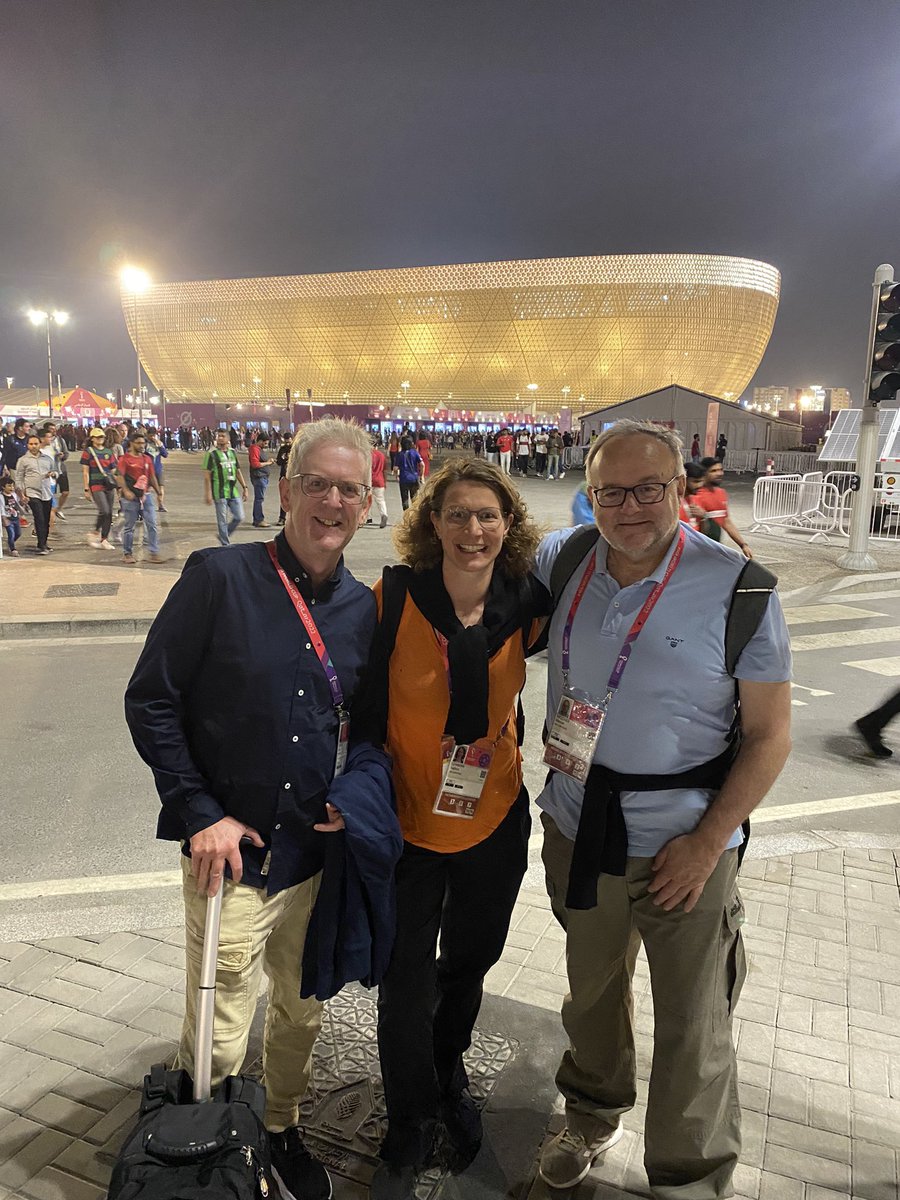 ka_lehmann's tweet photo. Wir freuen uns auf das WM 1/8 Finale in diesem beeindruckenden Stadion. Live 🇵🇹-🇨🇭 ab 20.00 Uhr auf SRF3 zusammen mit @MarcelMelcher und @peter_schnyder https://t.co/hua8Qxmesj