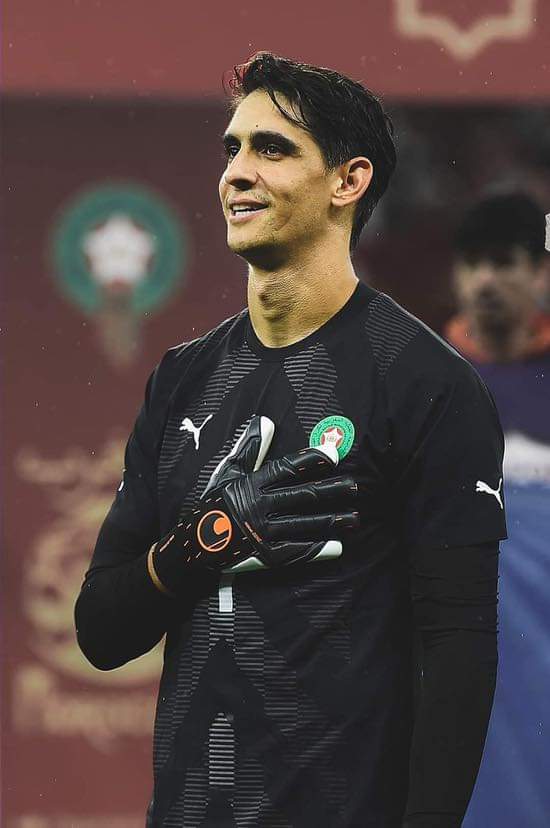 الف الف الف مبروك المنتخب المغربي رفعتو راسنا والله العظيم الله يحميكم ويحفظكم من كل شر من عين حاسدين يارب العالمين