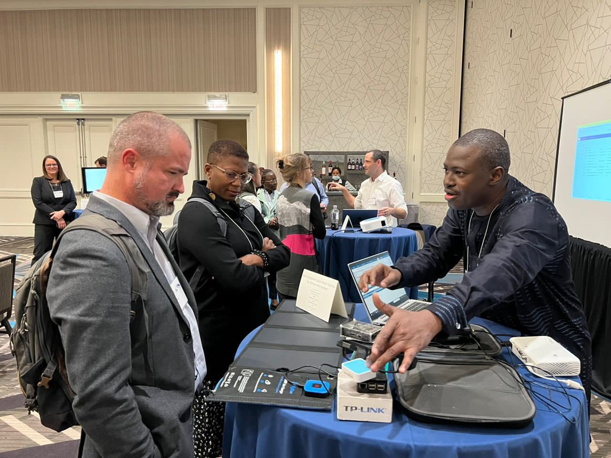 HammadounDia's tweet photo. Le projet SanDi du PNUD MALI BRILLE AU GLOBAL DIGITAL HEALTH FORUM DE WASHIGTON POUR VENDRE LE PROJET ET LE MALI. #PnudMali #Omsmali #UdS #CIDIS #CLEFS #ANTIM #MSDS @PNUDMALI @LyOussouly https://t.co/1UYpAKmWrs