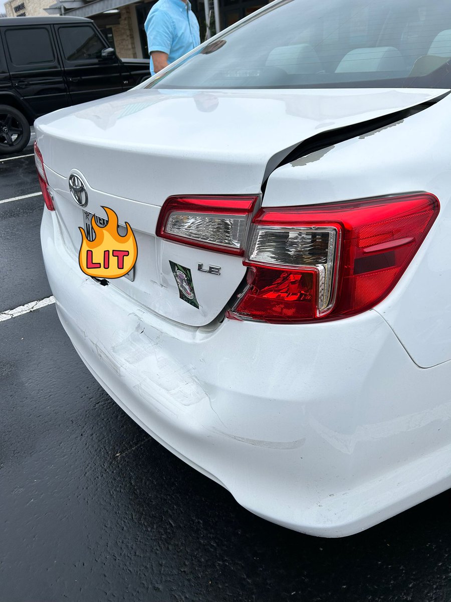 strngershfk's tweet photo. Someone clearly decided that today was a good day for a hit and run https://t.co/D8KrMkKcvY