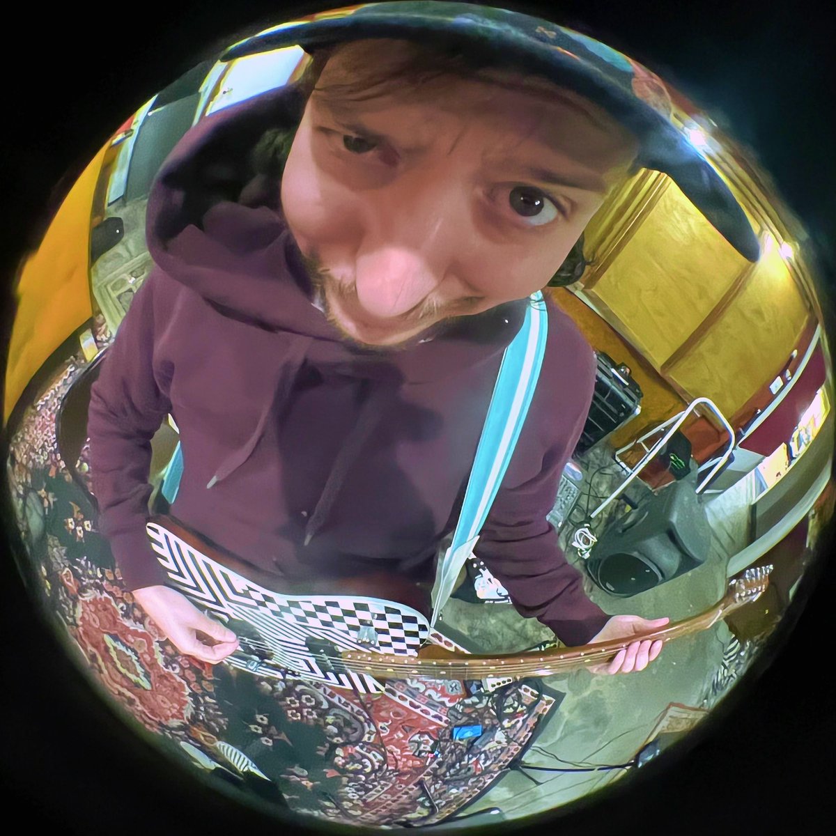 SadSnack tweet media