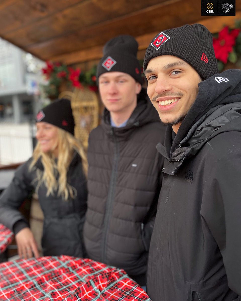 ott_blackjacks's tweet photo. Our front office staff reppin’ the BlackJacks "J" toque.

Buy a Holiday Flex Pack before Dec. 16, 2022 and get yours for free. 🧑‍🎄❄️

Learn more: https://t.co/o3TVQki0NU

#HopOn | #OurGame https://t.co/b78aXVrVFj
