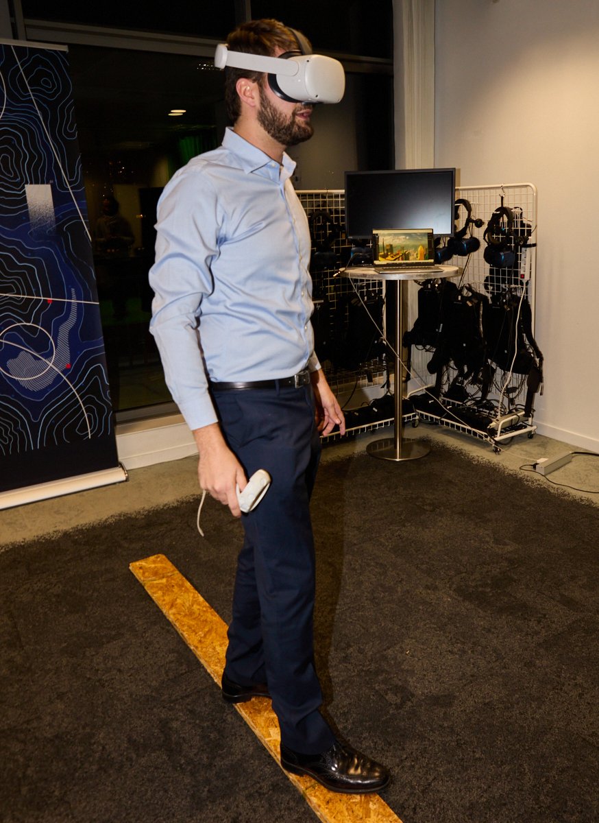 DigiworldInst's tweet photo. [#DWS22 🌐] Innovation lab tour

Nous testons la #RV dans les locaux de @i2l_France :
@prunedelafrance 
#immersiveexperience #Digital #Learning #VirtualReality #Metaverse https://t.co/KZQoSVfZYs
