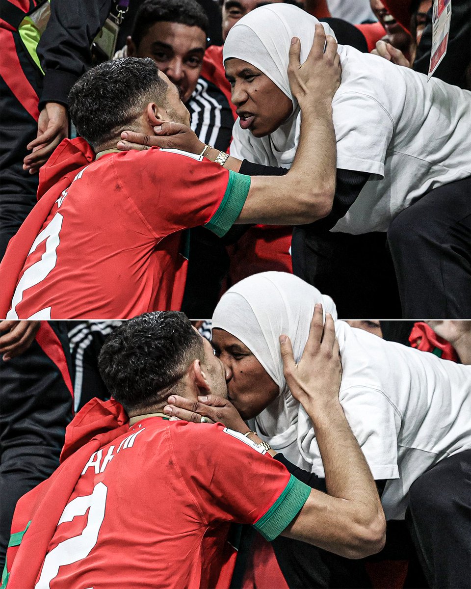 ESPN FC on Twitter: "Achraf Hakimi celebrating with his mother after  defeating Spain in the Round of 16 is everything ❤️🇲🇦  https://t.co/XPiBNtHpNc" / Twitter