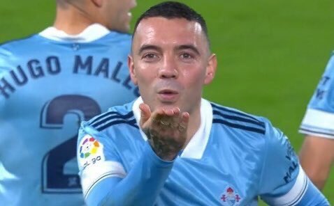 CrisVanGuez25's tweet photo. Luis Enrique: Ha faltado gol…

Ha tenido los santos cojones de decir que ha faltado gol cuando ha dejado al 4 veces ganador del Zarra en casa (Iago Aspas) y al actual máximo goleador nacional del momento (Borja Iglesias) en casa JAJAJAJAJA https://t.co/MOUBM54hR7