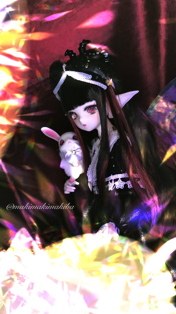 mmmakiba_doll's tweet photo. 凄くきらきら✨キラキラの奴映り込んだ所を更に加工してもっとキラキラにした

#うちのこかわいい #TinyFox #sakurapaper https://t.co/RUQufwvI2Y