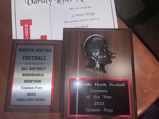 ConnorPopp6's tweet photo. My High School Football career is over but I am so thankful to end on such a high note. 
-- Lineman of the Year and All District Honorable Mention!! https://t.co/HbK9O3lHKI
