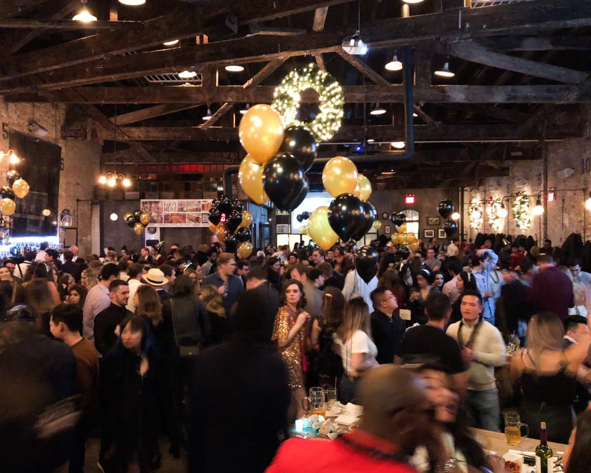 Close out 2022 in style for our Roaring 20's New Year's Eve party Saturday 12/31! Tickets available at Eventbrite but won't last....

Get over your World Cup hangover today in the beer with #happyhour from 4-7pm!
 eventbrite.com/e/new-years-ev…