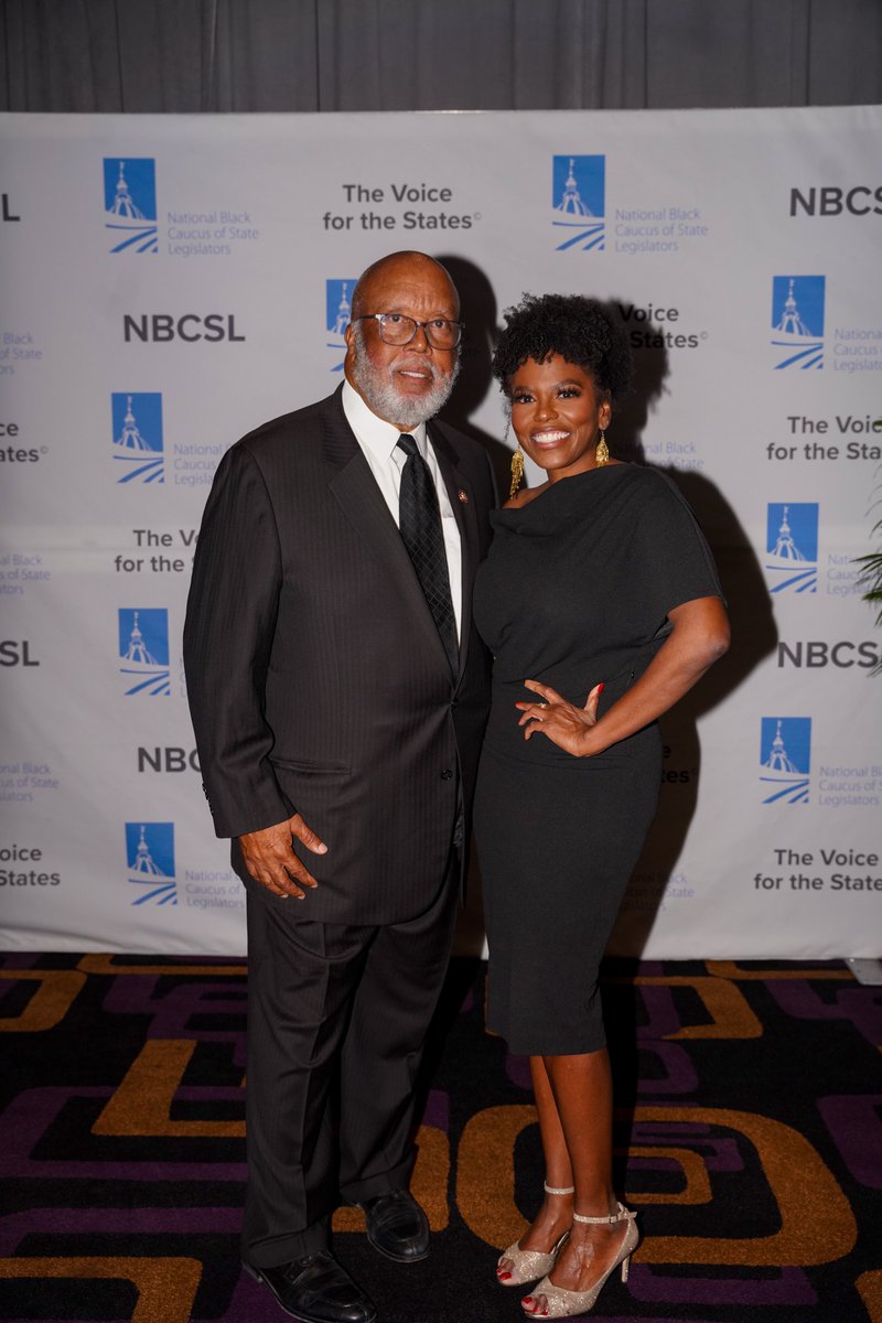 NBCSL77's tweet photo. Scenes from our Annual Awards Ceremony during the #NBCSL2022ALC in Las Vegas: Congratulations to all of the award recipients! #NBCSLForward https://t.co/wyqoMNawi0