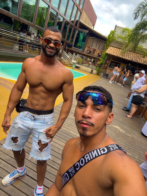 Watch Ewerton Mineiro's leaked NSFW photo on TwXstars