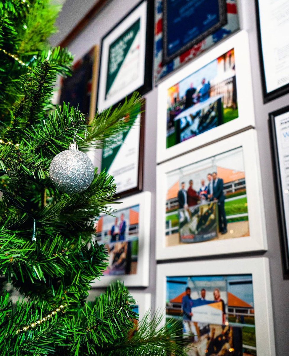 Christmas &amp; New Year party bookings?! Don’t hesitate time &amp; availability is running out to visit Montaz this Christmas! Drop us a DM now for more info 🎄 🎅🏻 #MontazNewmarket #Christmas