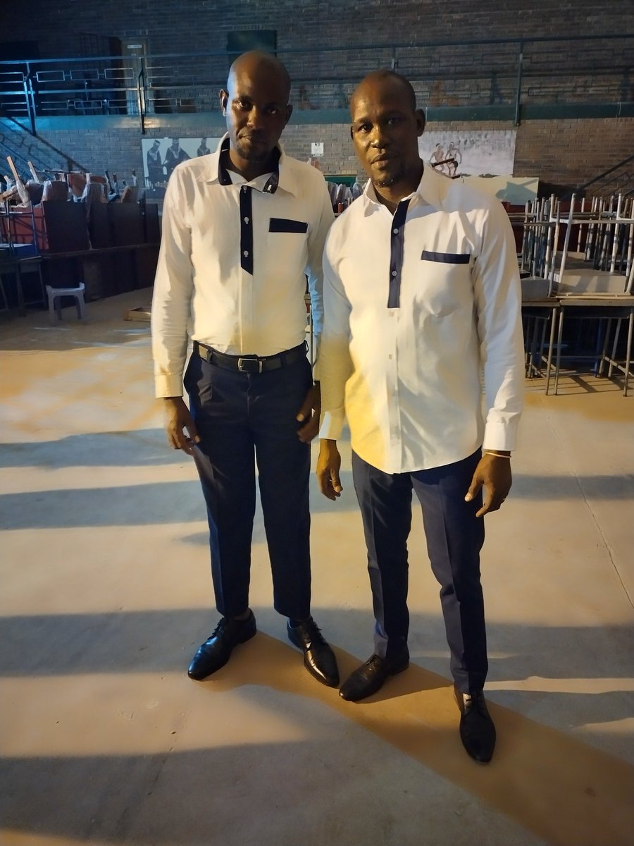 ShoesMoreri's tweet photo. Re ne re rorisa Morena 🙏🏿 clap n tap https://t.co/2g2lMvg5OB