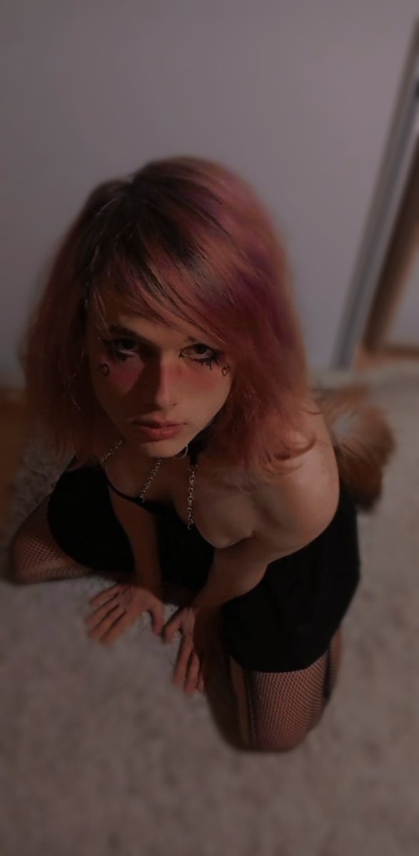 orchiddesu's tweet photo. Would you pet me;3 im very cuddly

#Femboy #trap #puppyfetish #petplay https://t.co/2GKrM7Mq5F