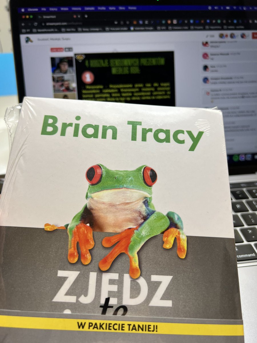 Zobacz live, youtube.com/watch?v=M8V99Q… 

Zostaw suba i napisz w komentarzu, jaki był najbardziej kreatywny prezent który komuś zrobiłeś 

Daj follow tutaj <a href="/hajsoholicy/">HajsoHolicy 💰</a> i zrób retweet.

Jedna osoba zgarnie książkę w prezencie 🎄🎅